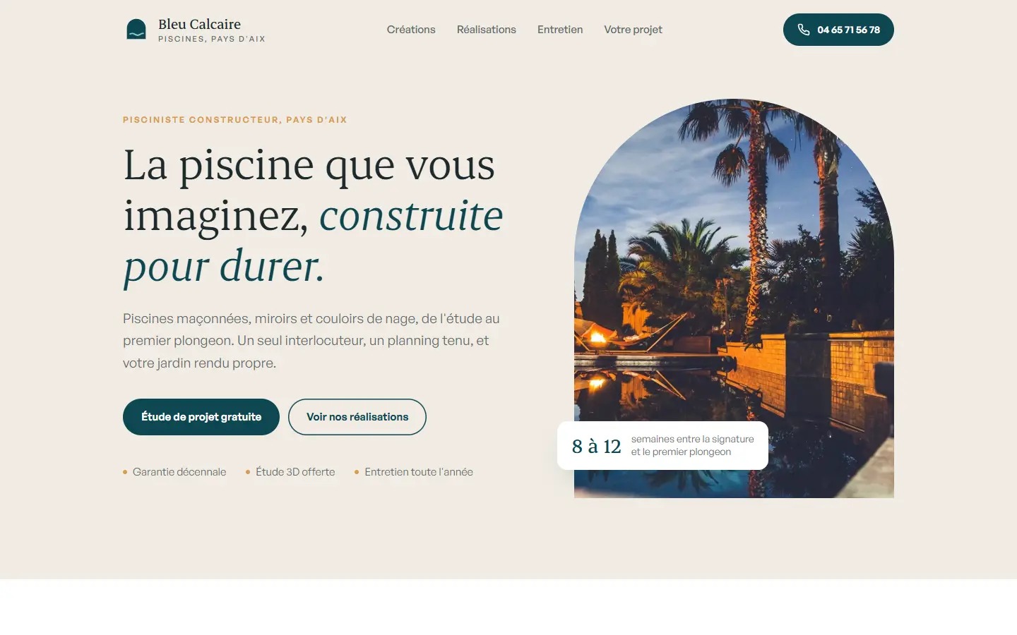 Page d'accueil du site Bleu Calcaire Piscines sur ordinateur
